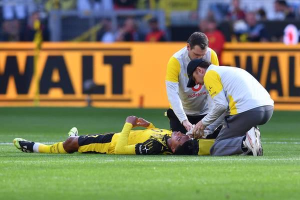 彩票网站-争顶时与柏林联合球员相撞,乔布-贝林厄姆脸上鲜血直流